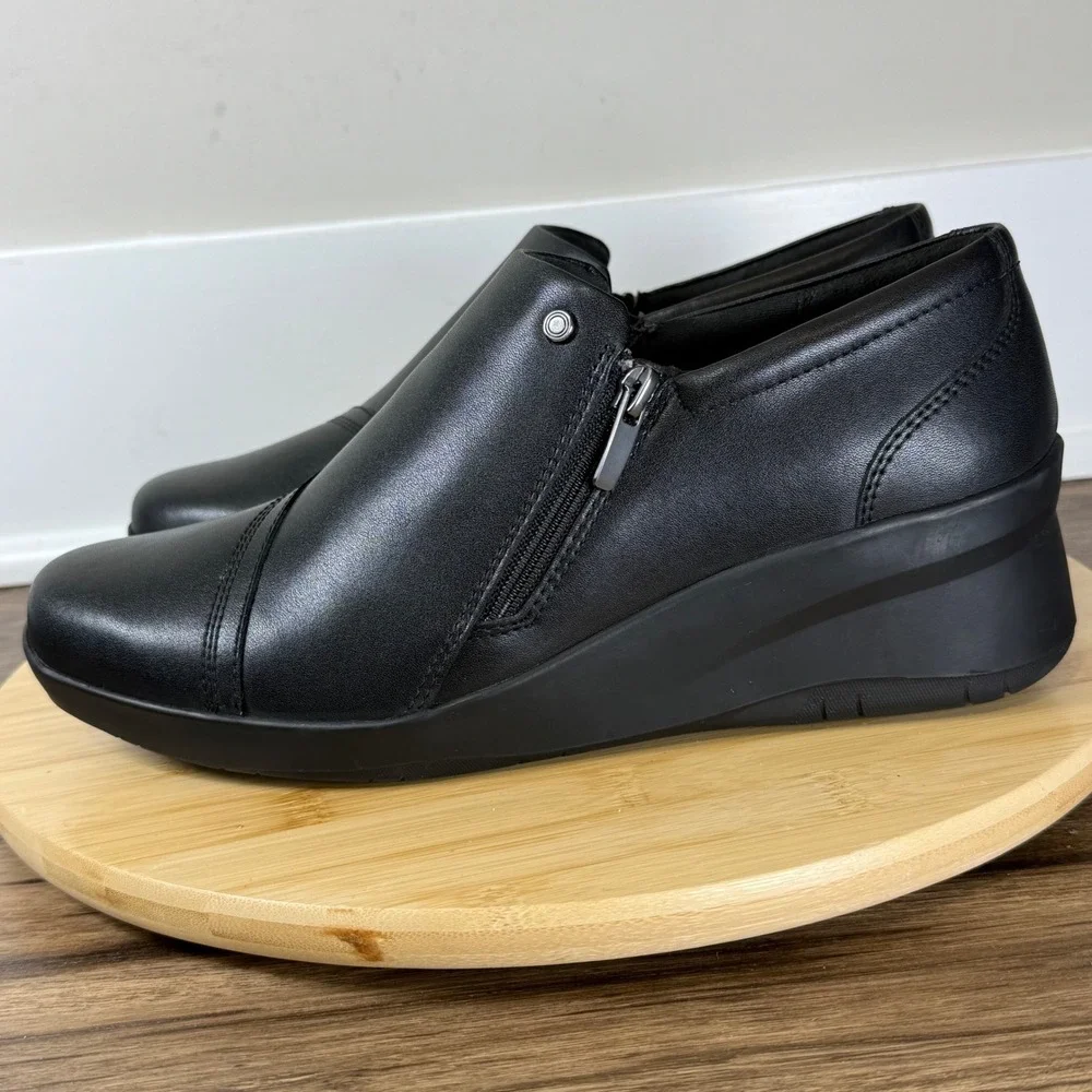 Clarks Suttyn Zip Loafer Womens 11 W Black Leather Wedge Comfort Workwear Modern